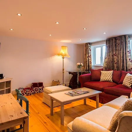 Large House With Adjoining Close To Holiday home Waterville