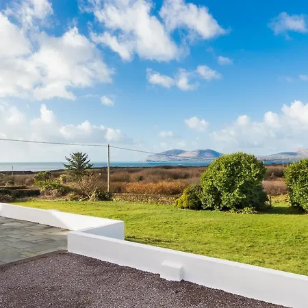 Large House With Adjoining Close To Holiday home Waterville
