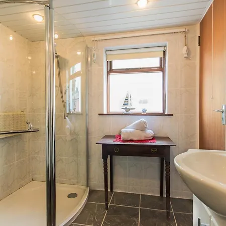 Large House With Adjoining Close To Holiday home Waterville