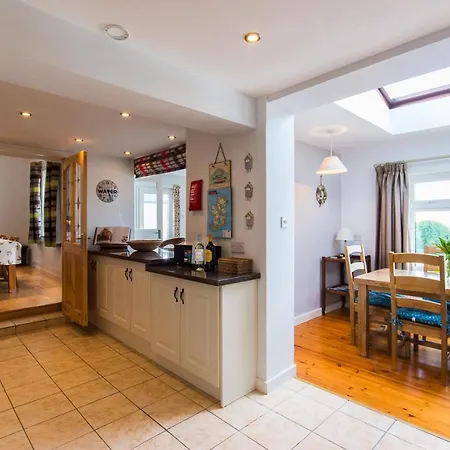 Holiday home Large House With Adjoining Close To *